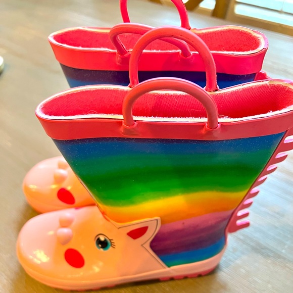 Other - Girls KomForme Rainboots - size 2